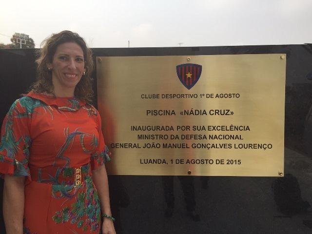 Piscina Placa Nadia Cruz1