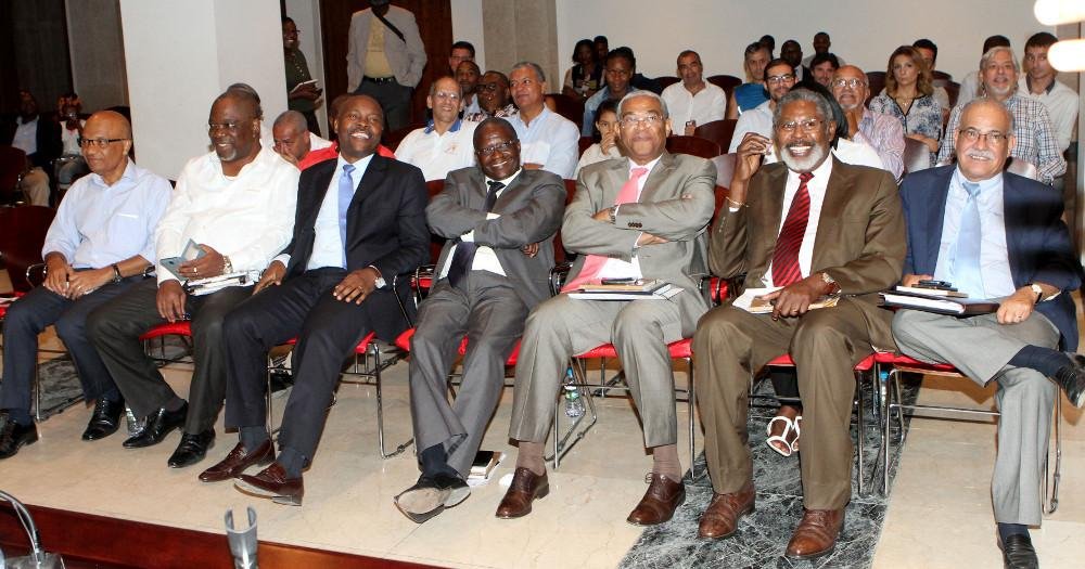 AAOA AG e Palestra Plateia