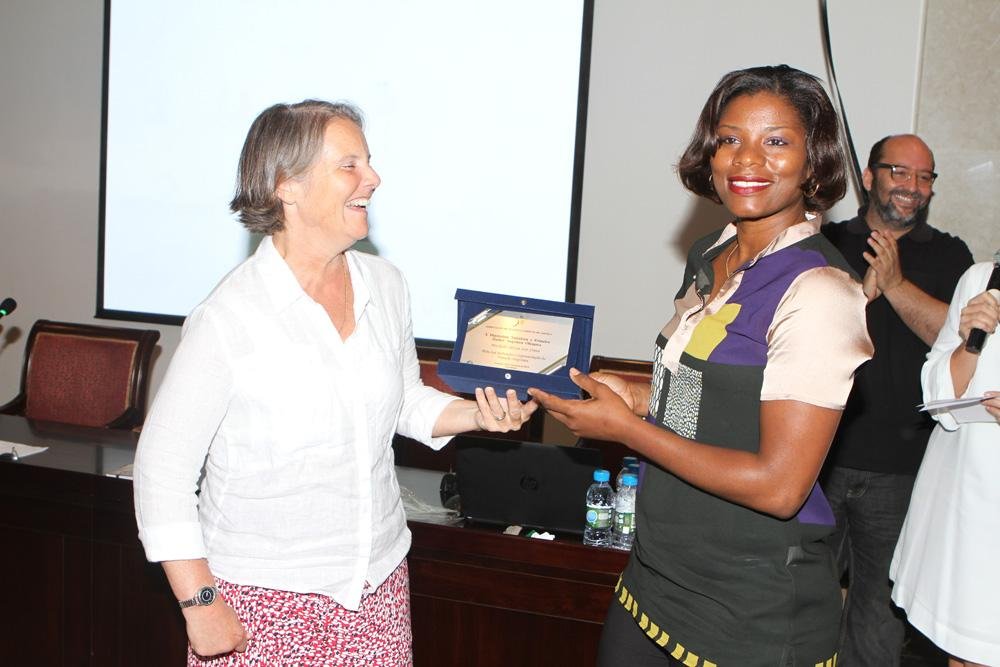 Homenageia Atleta Olimpico Edicao Jogos Olimpicos Moscovo 1984, Michele Pessoa - Salma Entregue Por P. AMUDE Odeth Tavares