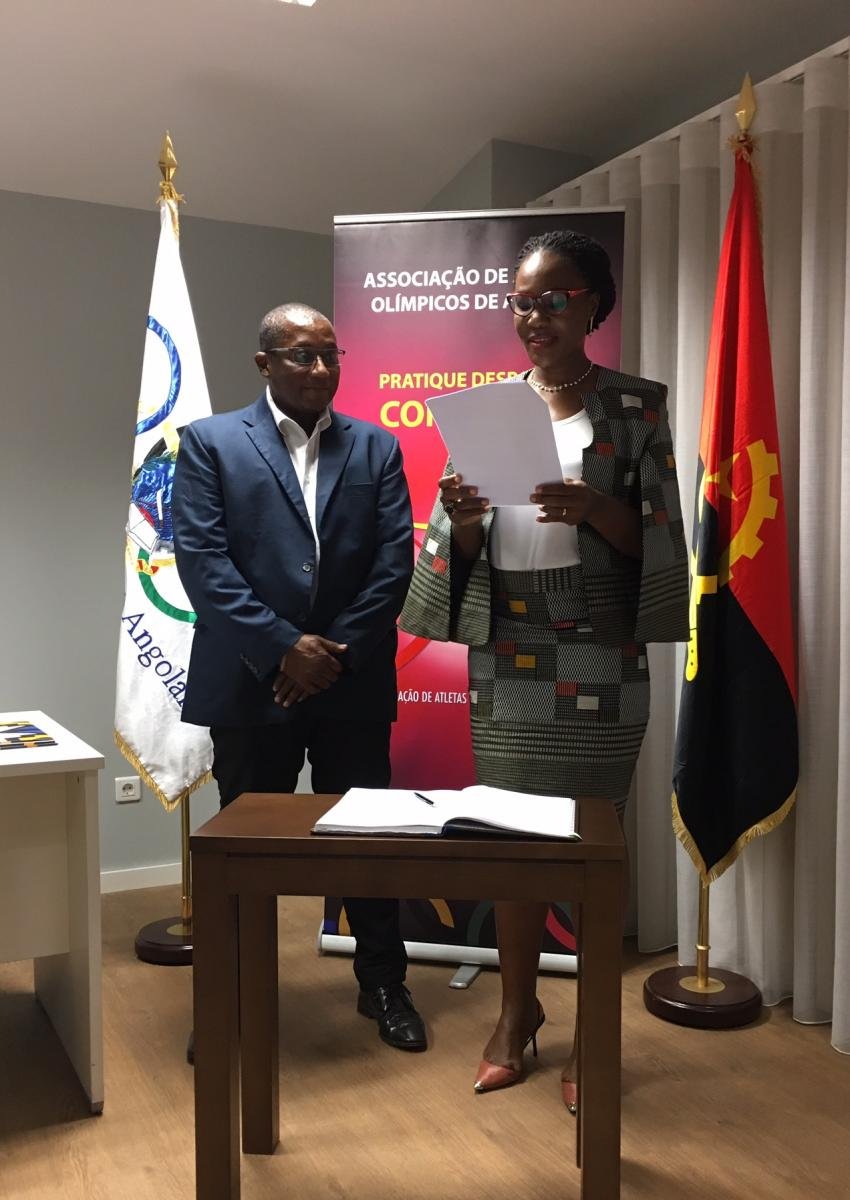 Vogal de Direcçao Anica Neto Troso a lei o compromisso de Honra