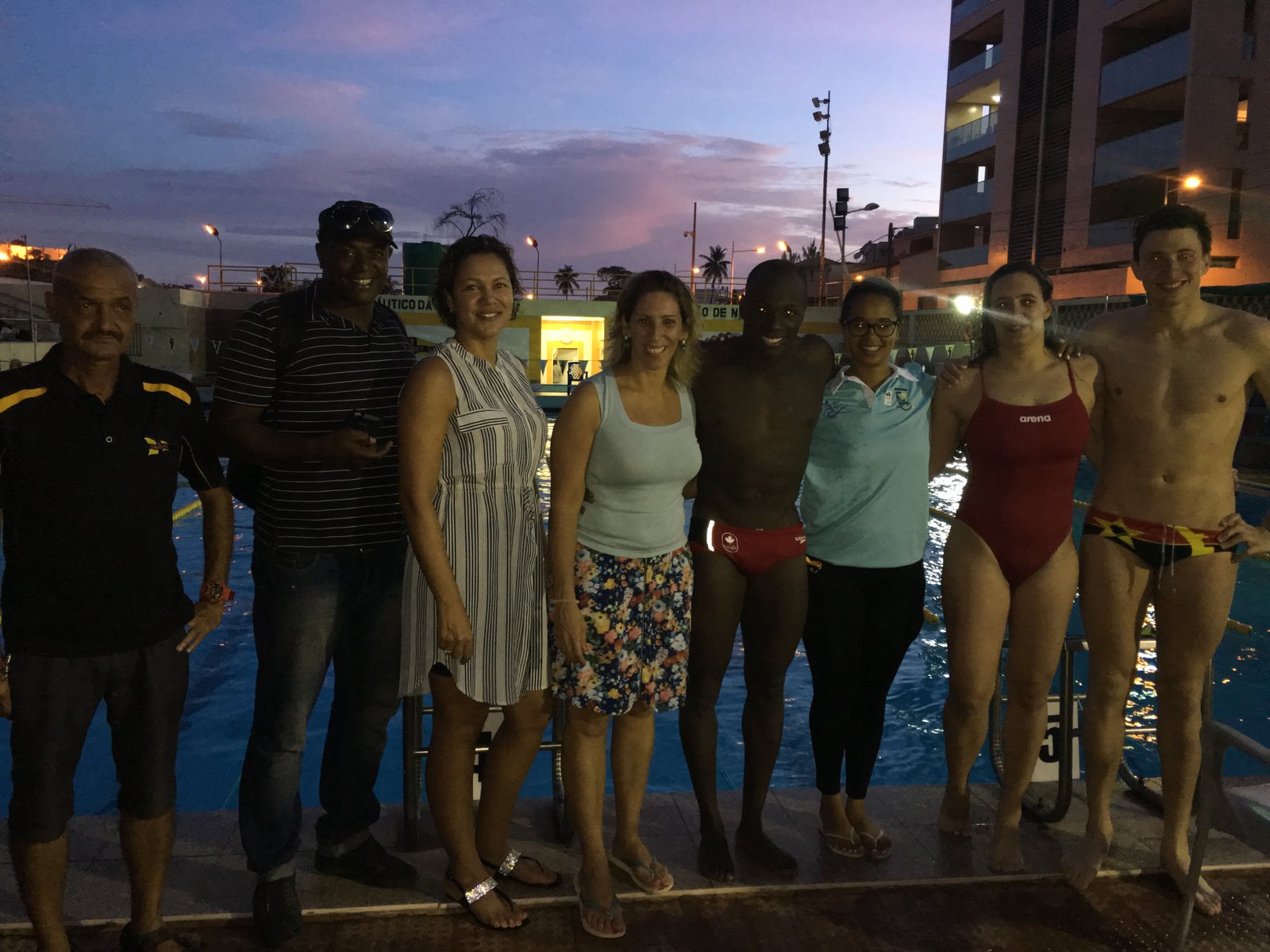 Nadadores Olímpicos com OLY Pin